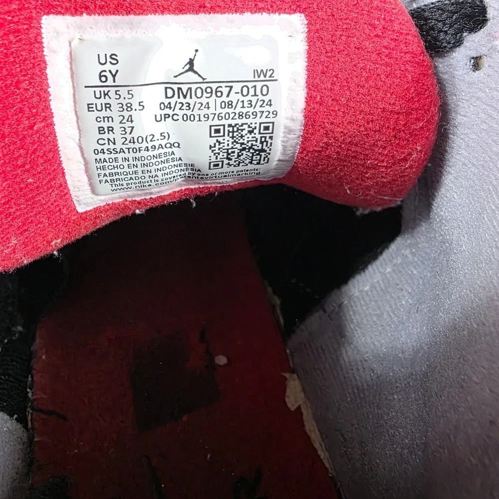 Jordan 3 Retro Black Cement 2024 Kids Youth Size 6Y DM0967-010 Black Red Grey